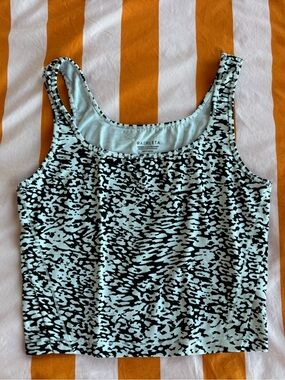 Athleta Shanti Square Neck Crop Top - Small Petite
